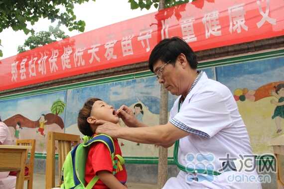 我为劳动者点赞之谢守祯：处方里饱含着人间大爱