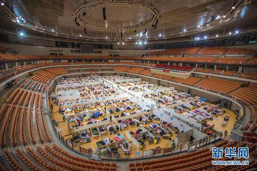 (新华全媒头条·图文互动)(10)上下同心,守望相助——中国抗疫众志成城的生动实践